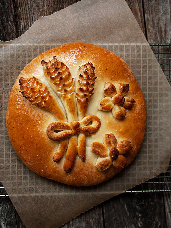 Christmas Eve Honey Bread