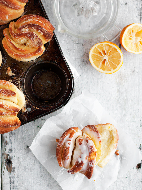 Individual Lemon Pull-apart Sweet Rolls