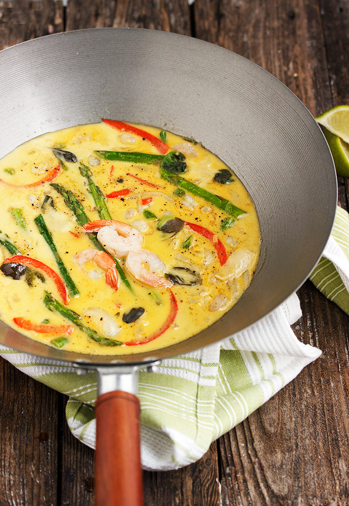 Thai Green Curry Shrimp with Asparagus