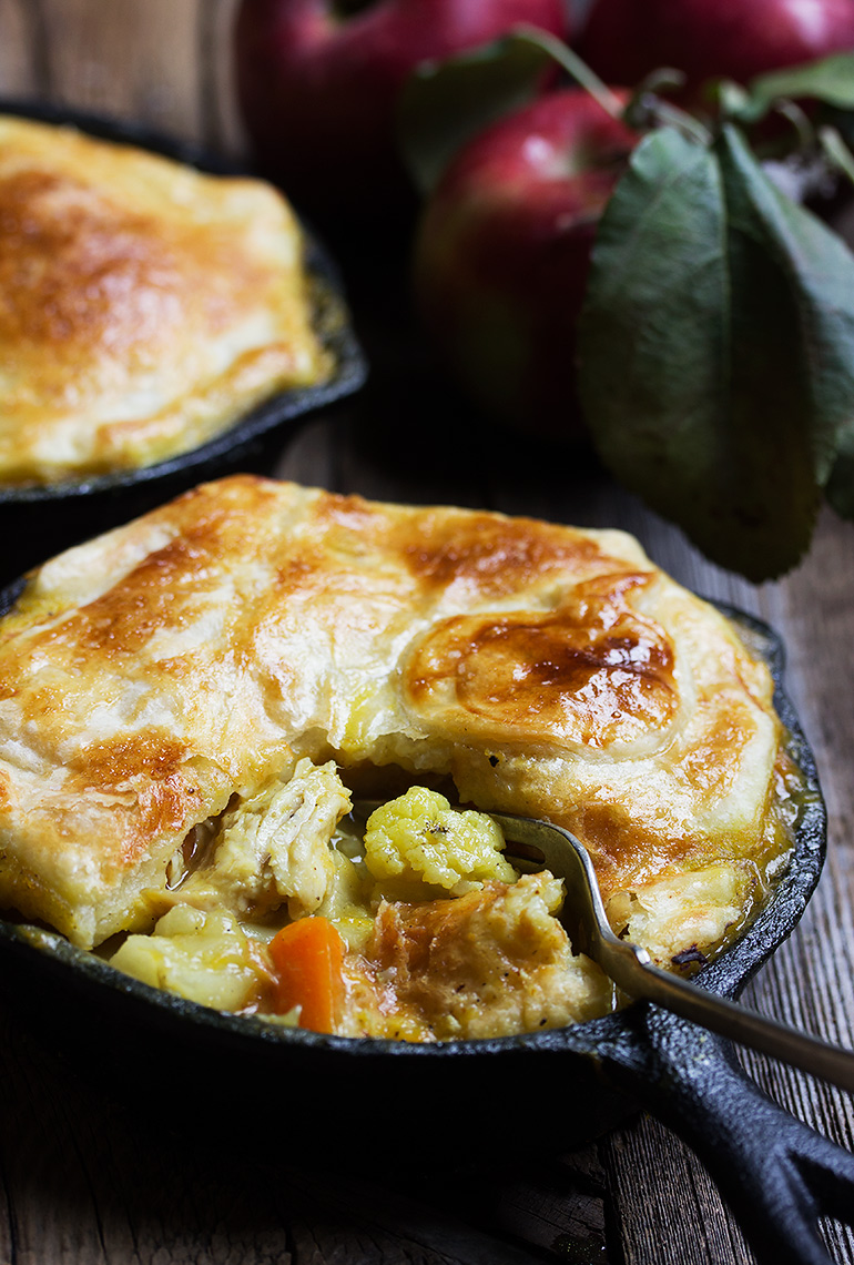 Turkey Apple Curry Pot Pie