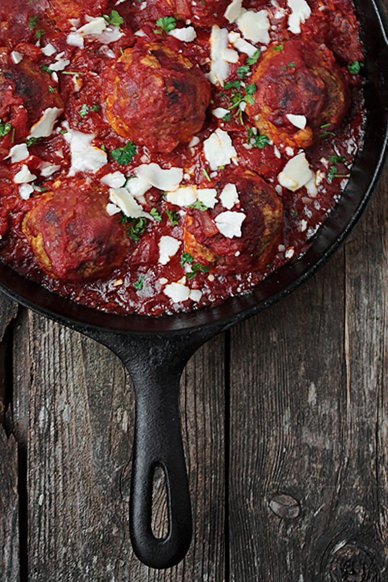 Baked Meatballs and Tomato Sauce