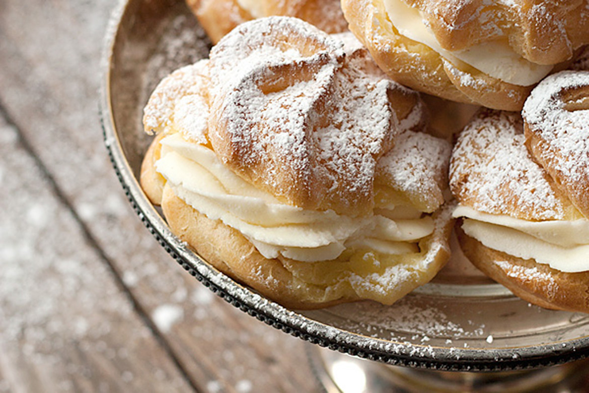 Cannoli Cream Filled Cream Puffs