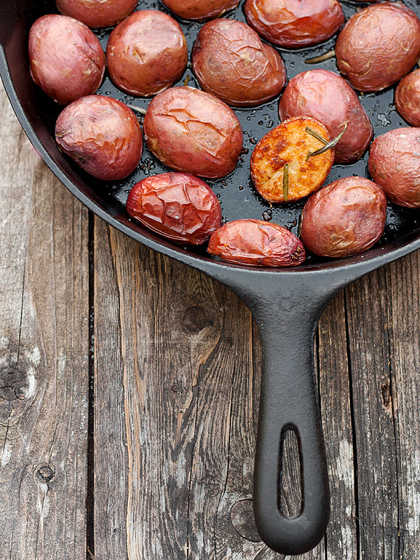 Crispy Skillet Roasted Mini Potatoes with Rosemary