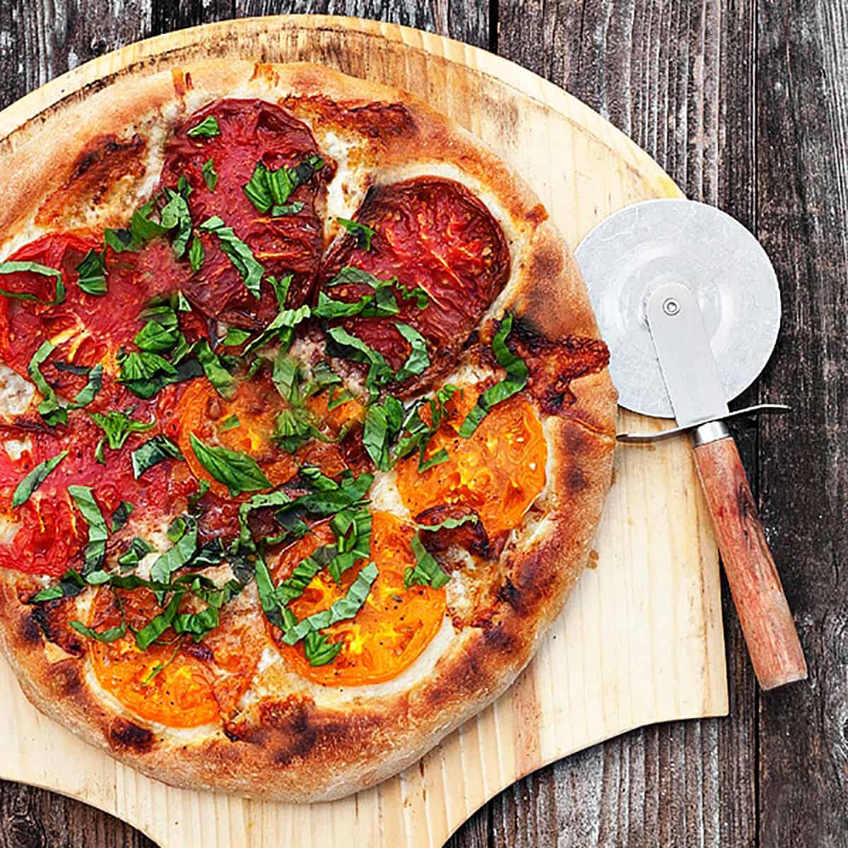 Heirloom Tomato Pizza - Seasons and Suppers