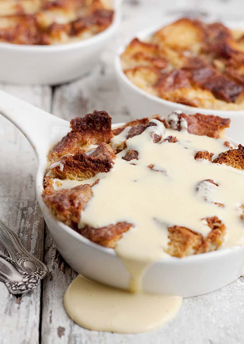 cinnamon bread pudding with creme anglaise