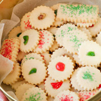 Christmas shortbread cookies in tin