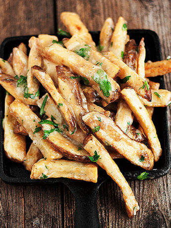 oven baked fries with cheese and gravy