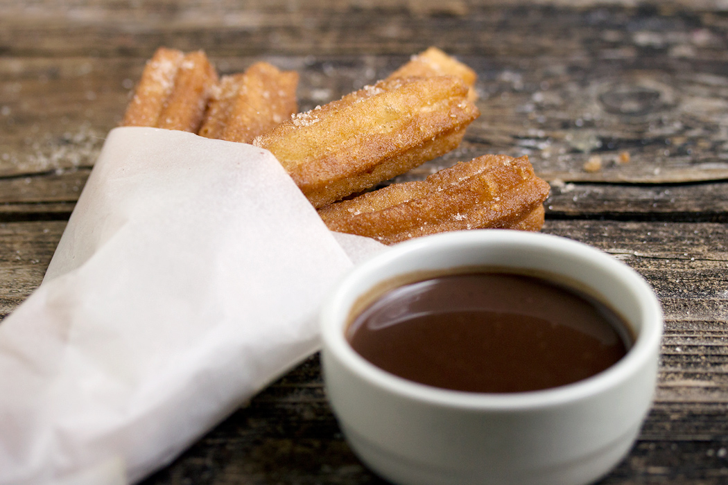 Churros Con Chocolate