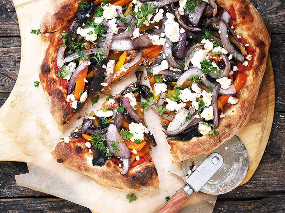 grilled vegetable pizza with goat cheese