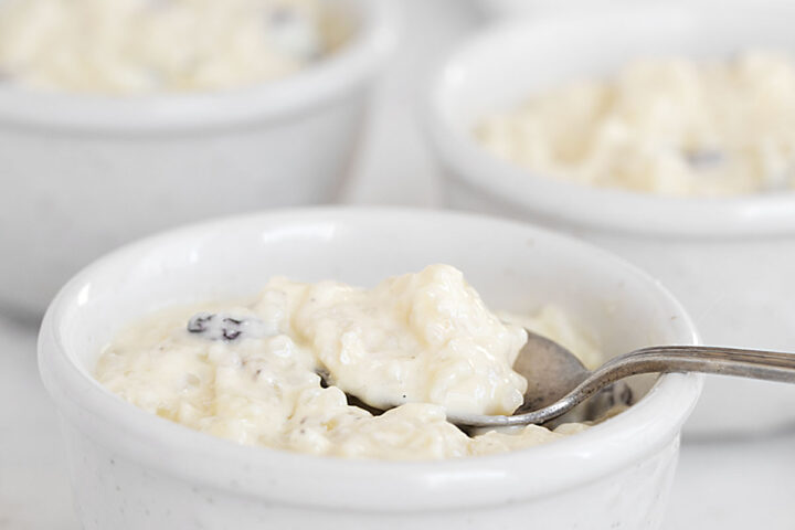 Creamy rice pudding in serving bowls.