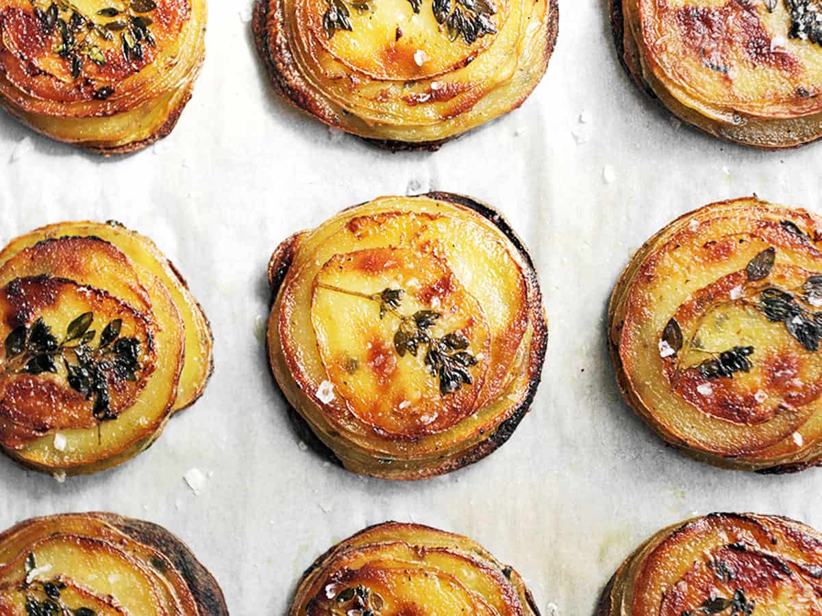 mini pommes Anna on parchment