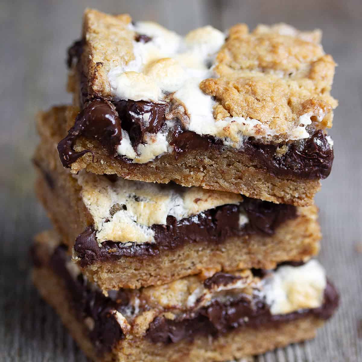S'mores Cookie Bars