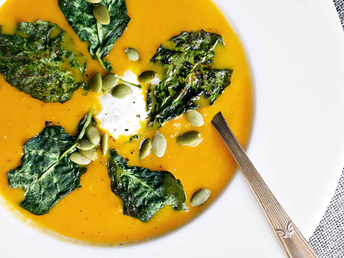 roasted carrot soup with kale chips