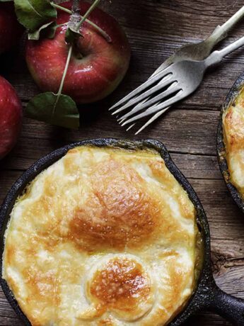 chicken or turkey curry apple pot pies