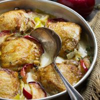 Chicken with Leek and Apples