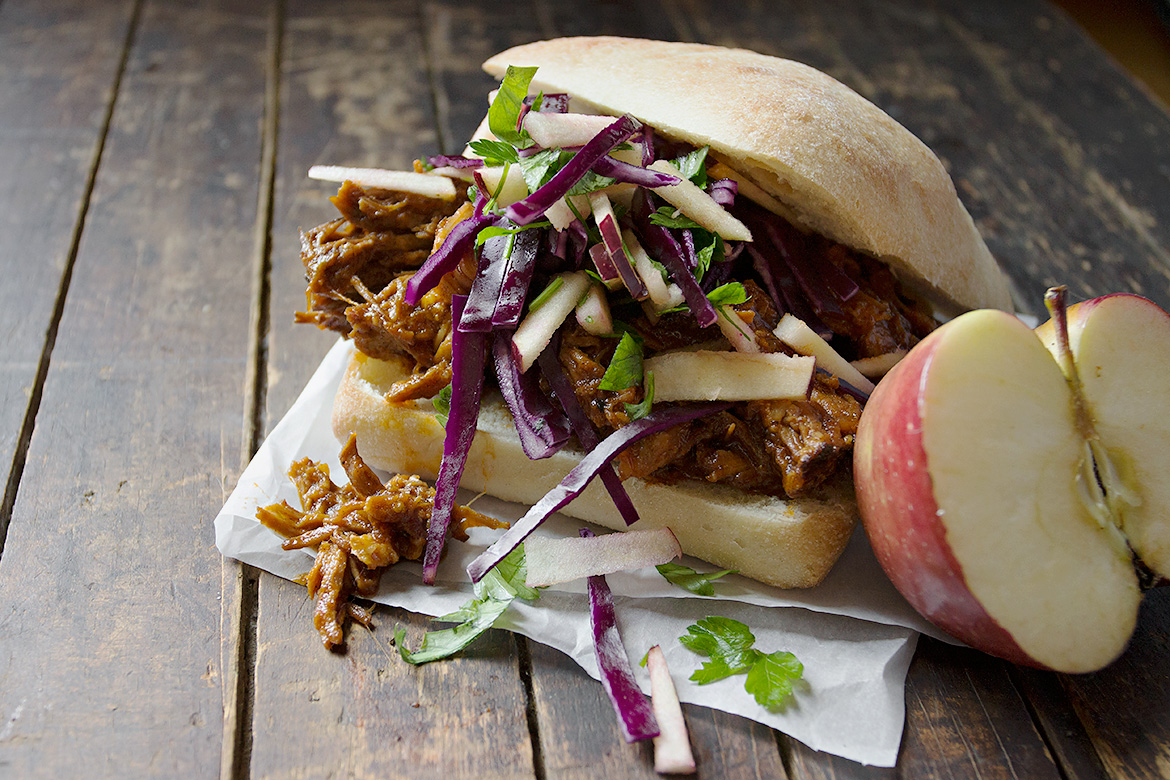 Apple Pulled Pork Sandwiches