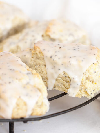 lemon poppy seed scones on cooling rack