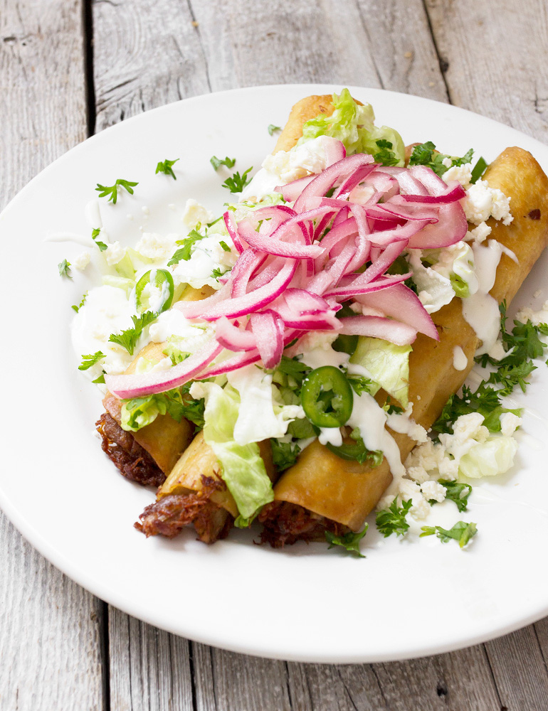 Carnitas Flautas