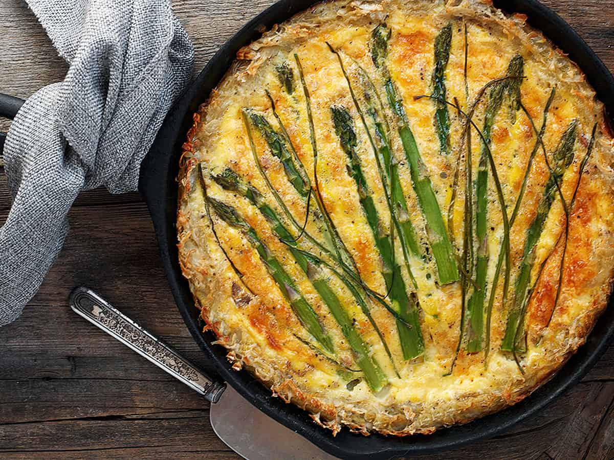 asparagus quiche in cast iron skillet