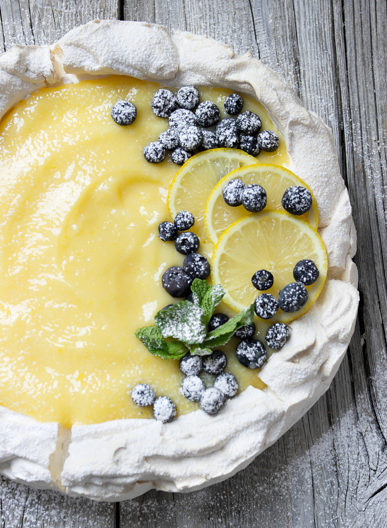 Lemon Curd Pavlova