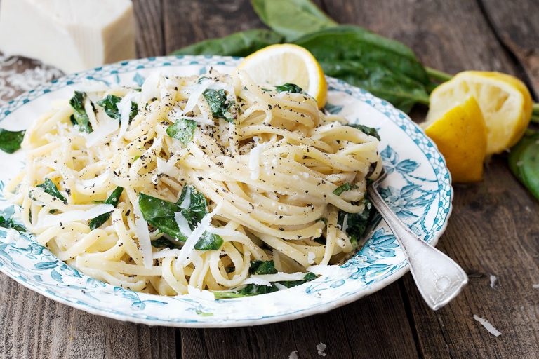Quick and Easy Lemon Spinach Pasta