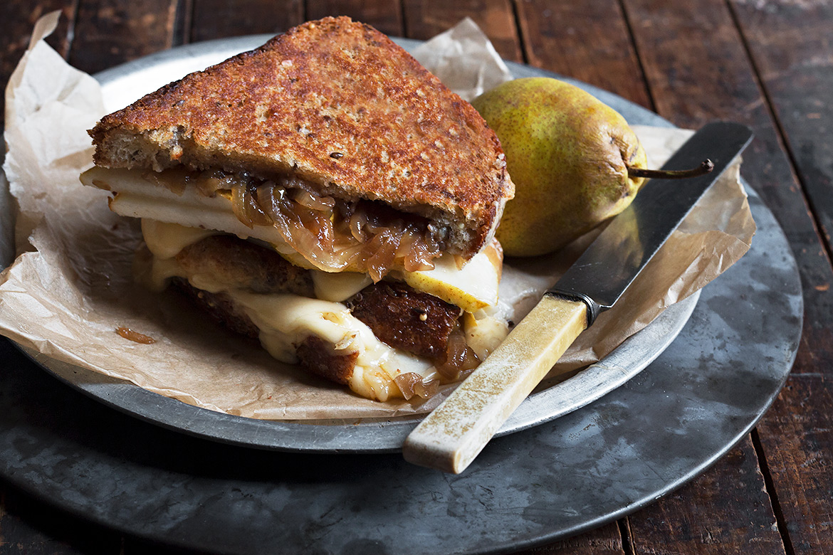 Pear, Gouda and Balsamic Onion Grilled Cheese