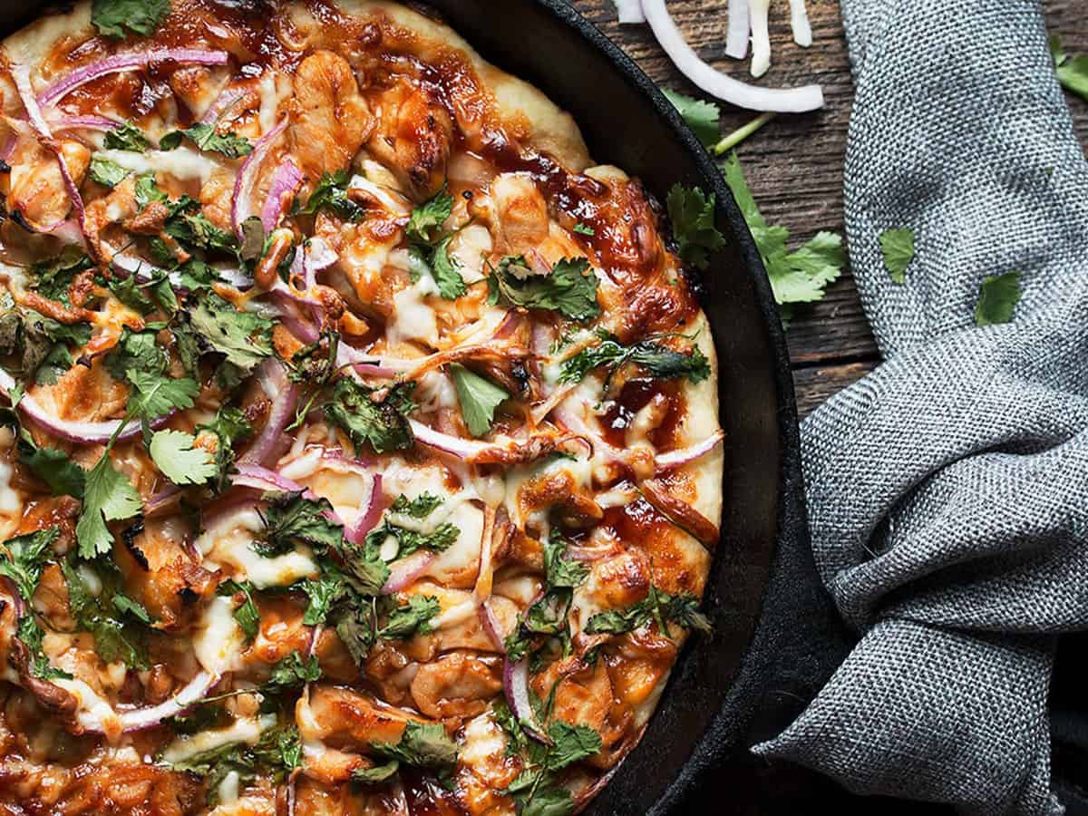 bbq chicken skillet pizza in cast iron skillet