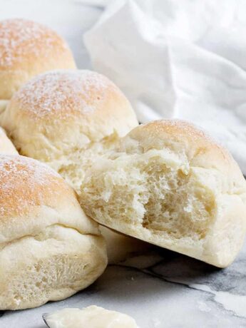 potato dinner rolls pulled apart