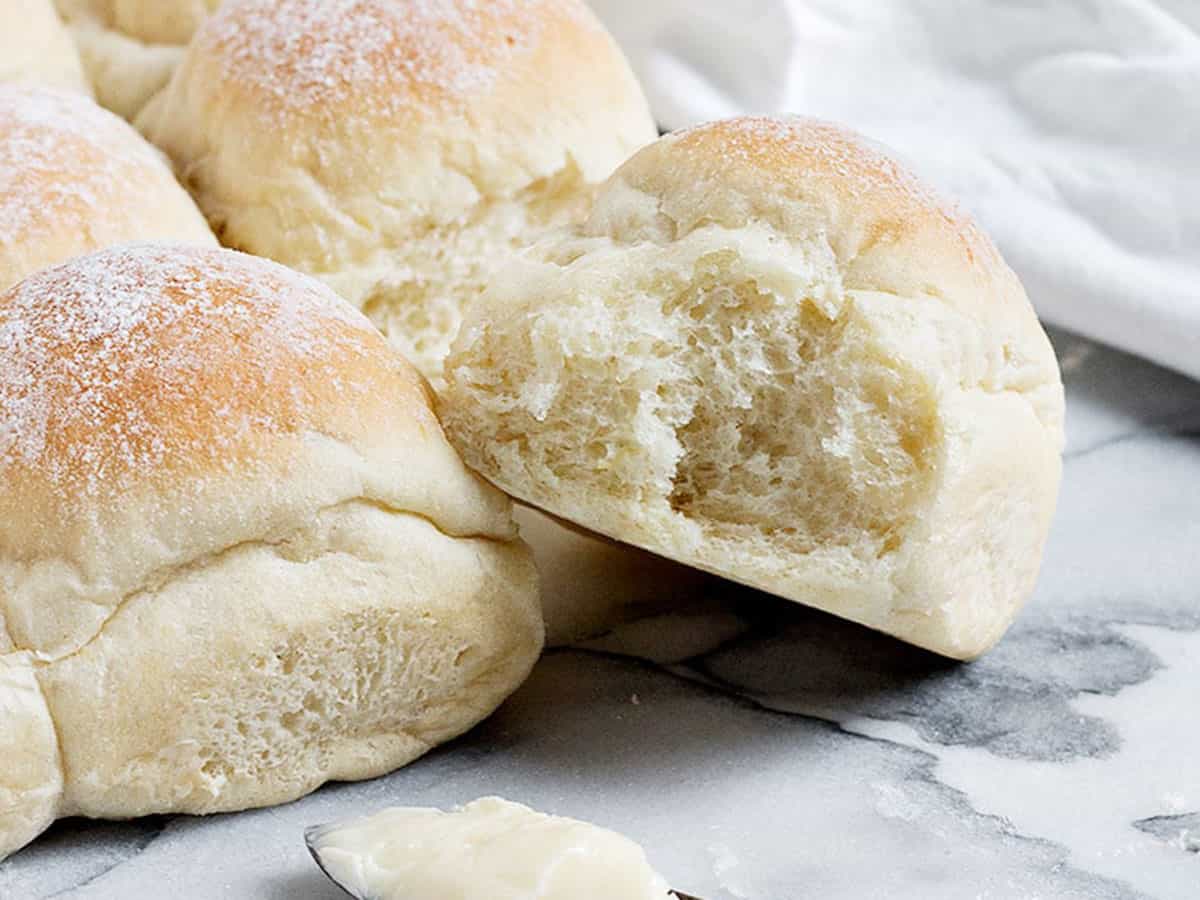 potato dinner rolls pulled apart