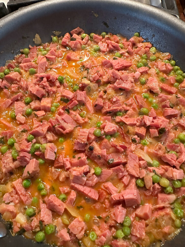 Corned beef mixture at the end of cooking.