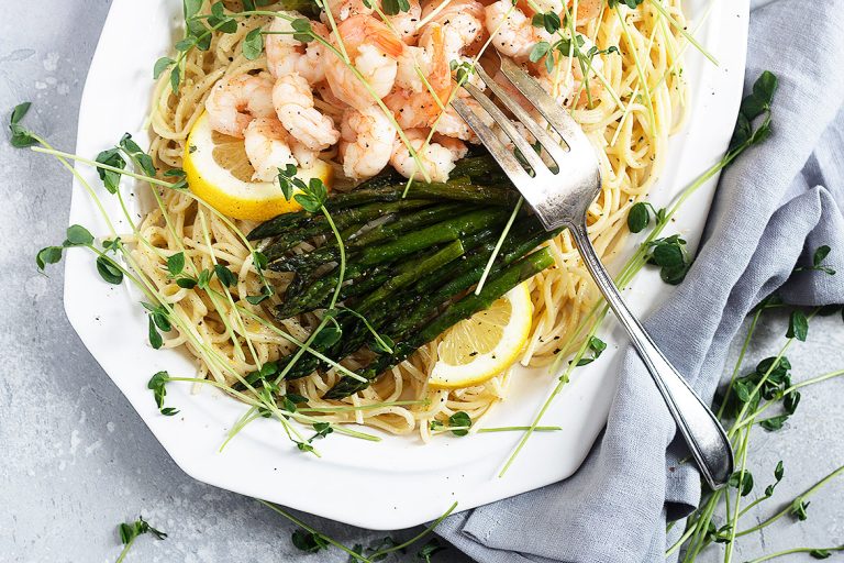 Lemon Pasta with Asparagus and Shrimp