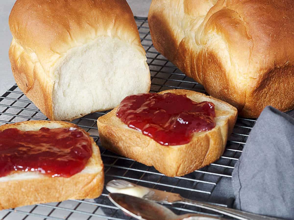 shokupan loaves with toast and jam