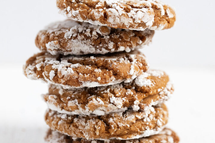 gingerbread crackle cookies stacked
