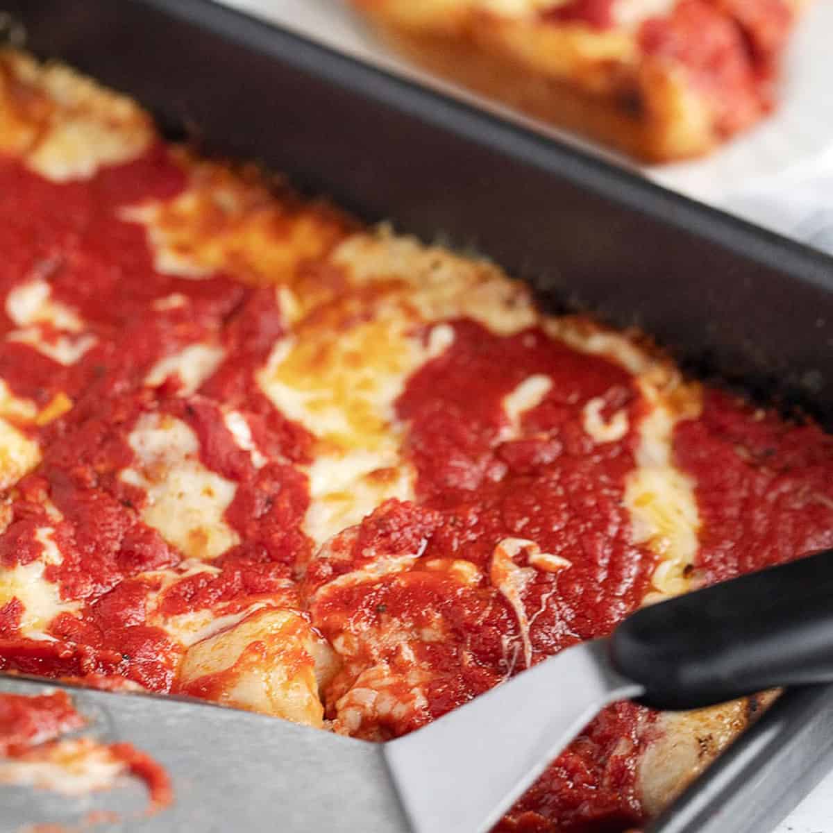 Detroit-Style Pizza Recipe with Sausage and Mushrooms