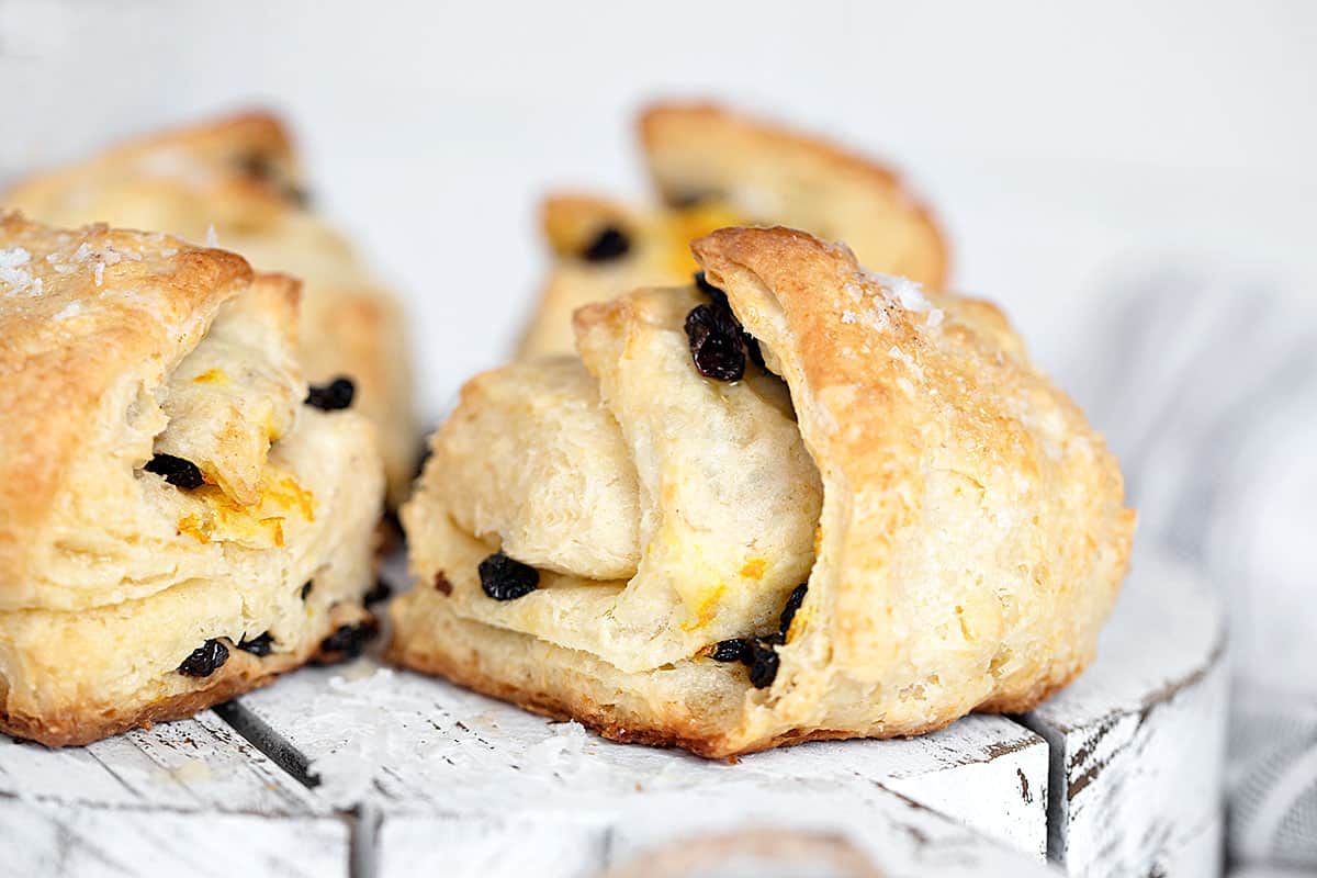 Irish scones with currants on serving board