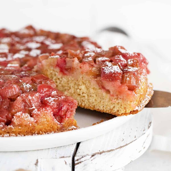 upside down rhubarb cake sliced