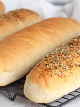 sub buns on cooling rack