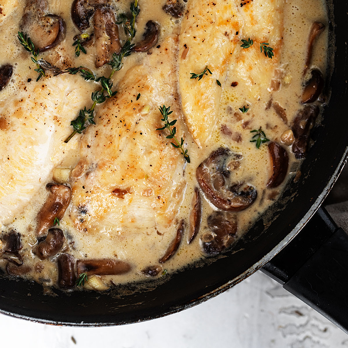 Creamy Garlic Chicken with Mushrooms