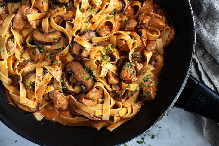 chicken and mushroom stroganoff in skillet