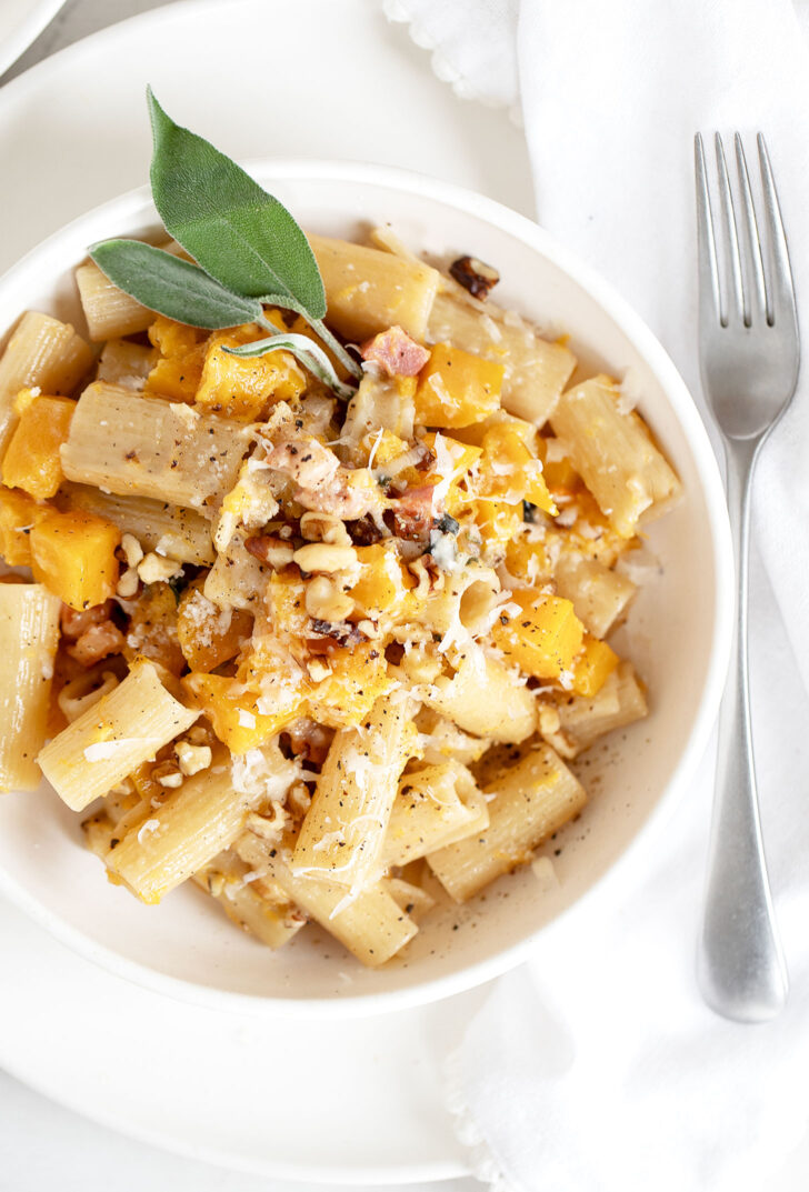 roasted butternut squash pasta in bowl