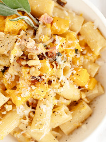 roasted butternut squash pasta in bowl
