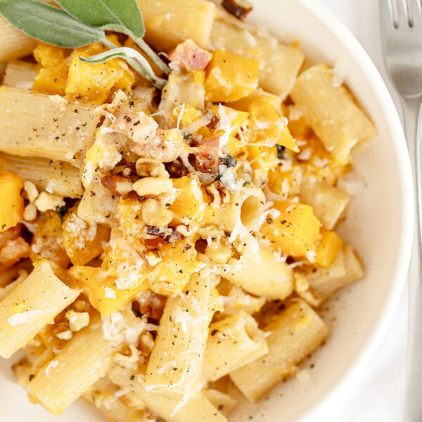 roasted butternut squash pasta in bowl