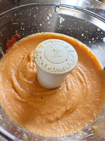 butternut sauce after mixing together