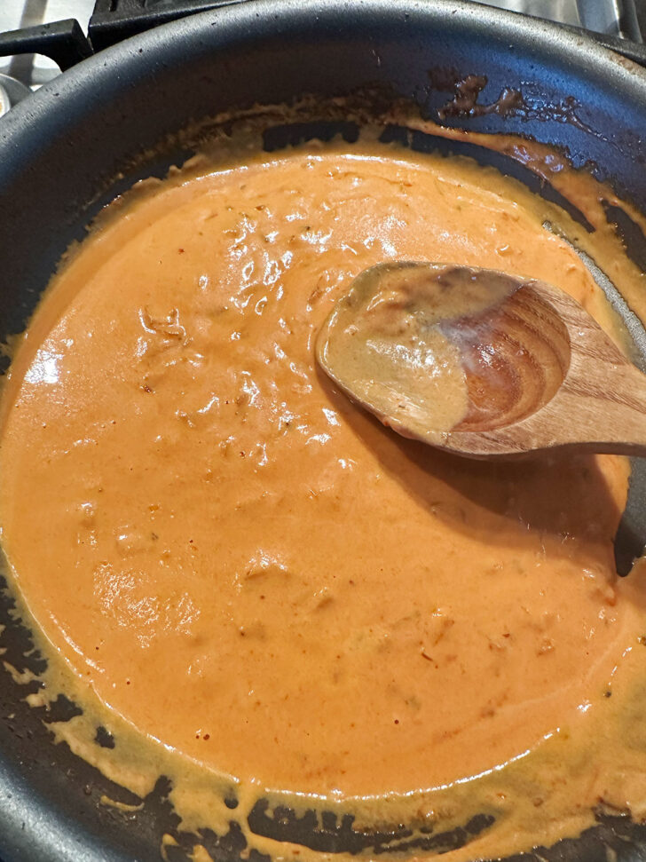 Finished sauce in skillet.
