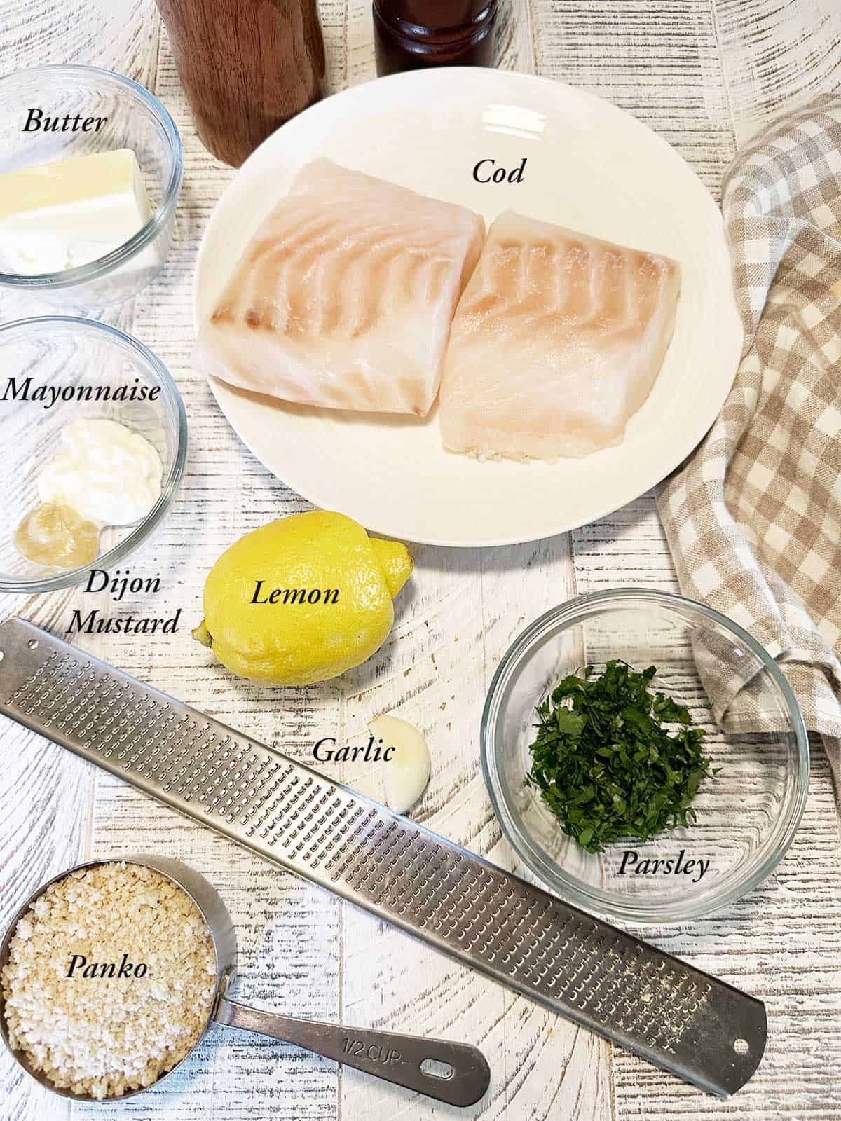 Ingredients to make panko-crusted cod.