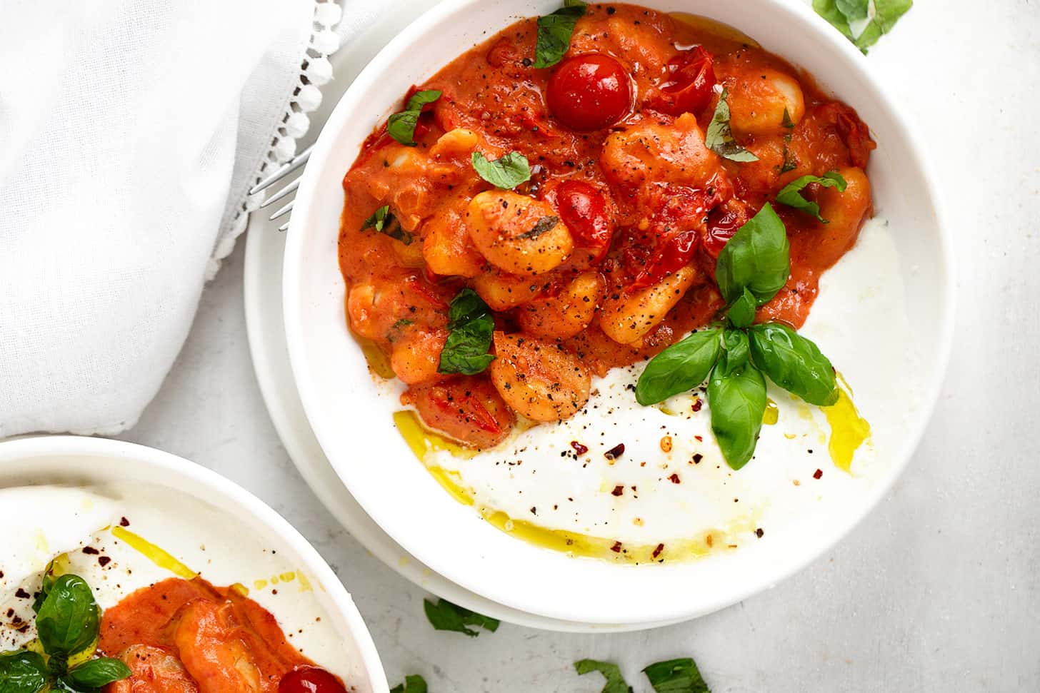 Gnocchi burrata in serving bowl.