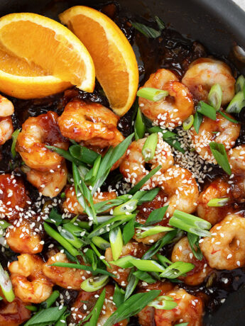 Spicy orange shrimp in the skillet.