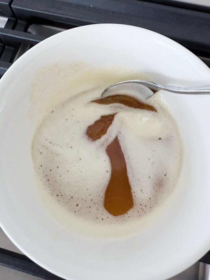 Brown butter in a small bowl.