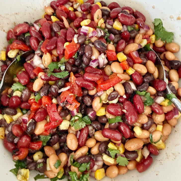 Finished Mexican bean salad in a salad bowl.