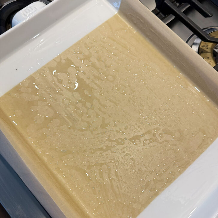 9x13-inch baking pan oiled and lined with parchment.